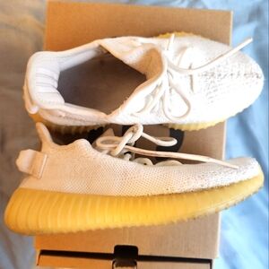 Yeezy Boost 350 Size 4